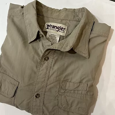 Wrangler Long Sleeve Vented Shirt Mens 2XL  Tan Hiking Fishing Outdoors Pockets • $16.99