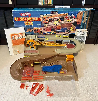 1982 Vintage Hot Wheels Construction Site Sto & Go Set In Box Mattel • $36.95