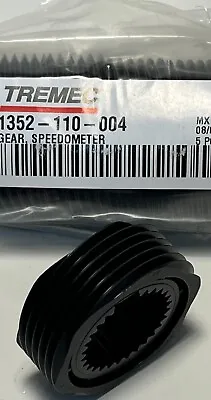 Speedometer Drive Gear/6 Tooth/black/t5/5 Speed/mustang/5.0l/1352-110-004 • $9.89