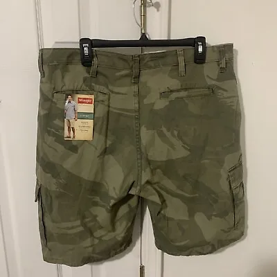 Wrangler Mens Camo Cargo Shorts Size 36 Green 9” Inseam New • $15