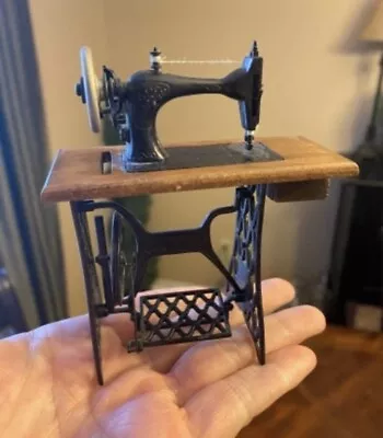 Miniature Heidi Ott Sewing Machine Dollhouse 1:12 • $45