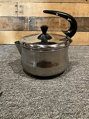 Faberware Model 762 Tea Pot Swoop Handle • $24