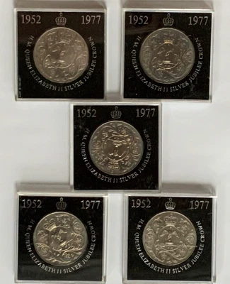 £12 • Buy Five Christmas Stocking Fillers In One Go..... Qe Ii Silver Jubilee Crowns Cased