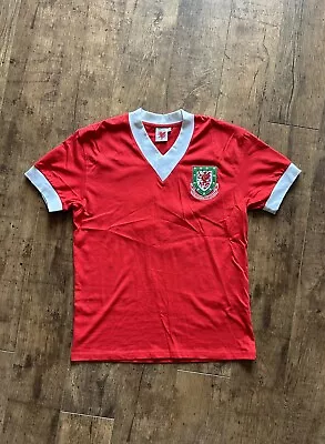 WALES FOOTBALL SHIRT RETRO Size Medium Official FAW Welsh Thick T-Shirt #9 • £15