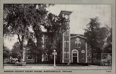 Martinsville Indiana Morgan Co Court House Street Light Bench Vintage Postcard • $6.29