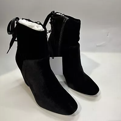 Who What Wear Women's Amber Black Velvet Bootie 9 • $10