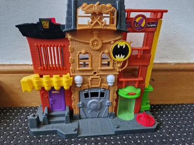 £25 • Buy Batman And Joker Caves