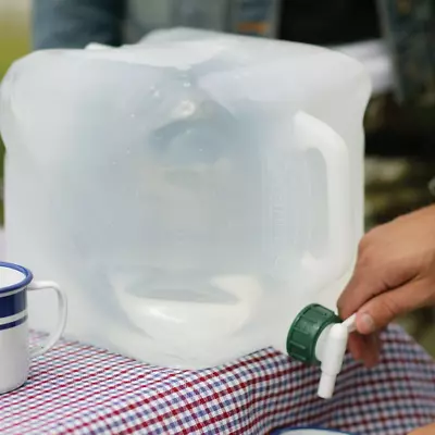 $13.85 • Buy Coleman 2.5 Gallon Expandable Collapsible Water Carrier Jug (0920-0029)