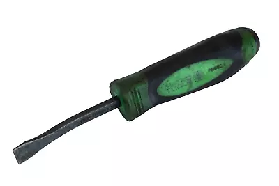 Matco Tools PBG8C 8   Curved Pry Bar Green Handle Striking Cap Comfort Grip • $49.99