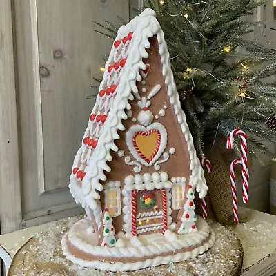 £79.99 • Buy Resin Light Up Iced Gingerbread Heart House Christmas Decoration Gisela Graham 