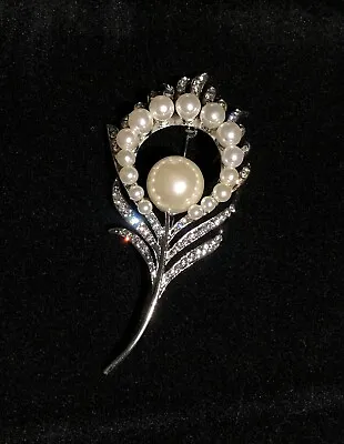 Miss Universe Mikimoto Brooch Pin 2022 • $15.99