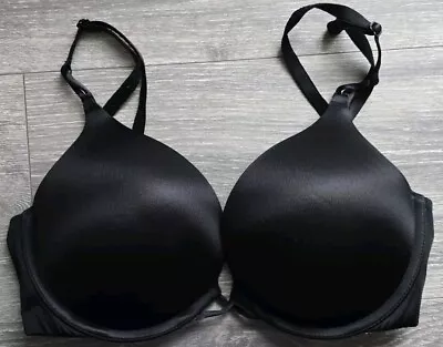 Victoria's Secret Black Bombshell Plunge  Underwire Brasz 34c. • $20