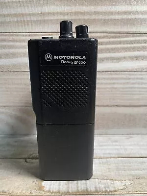 Motorola Radius GP300 P94YPC20D2AA Black Handheld UHF 2-Way Radio Walkie Talkie • $69.99