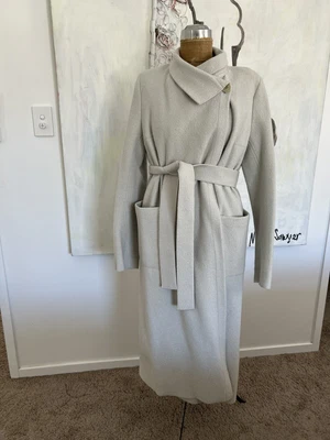 $495 • Buy Scanlan Theodore Coat. Sz 12 $1200.00