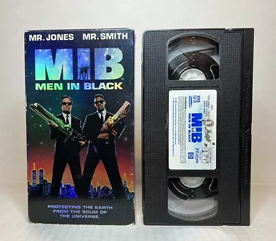 Men In Black (VHS 1997) Will Smith Tommy Lee Jones • $3.95