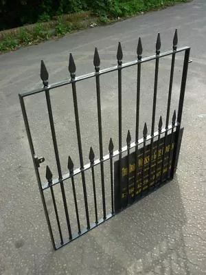 COLSTON GARDEN GATE 30  OP X 3FT TALL HEAVY DUTY SMALL WROUGHT IRON METAL SIZE  • £125