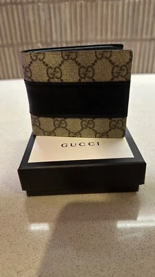 $550 • Buy Gucci GG Supreme Wallet - Men’s