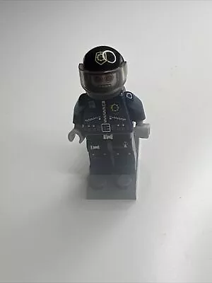 The LEGO Movie Robo Robo Swat With Helmet Minifigure Tlm046 70807 70819 • $3.50