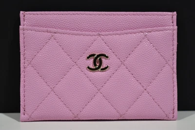 $987.75 • Buy Chanel 23P Lilac Pink Caviar CC Logo Quilted Classic Credit Card Holder Wallet