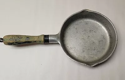 Vtg Super Maid Alumnium  8  Pan Skillet W/ Double Drip Apple Green Wood Handle • $9.99