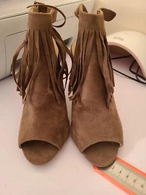 £5.99 • Buy Womans Shoes Size 4 BNWB In Brown From Matalan