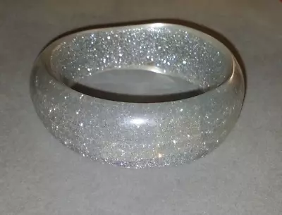 Vintage Mod Chunky Bangle Bracelet Clear Glitter Lucite White Color • $18