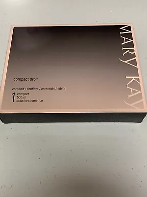 Mary Kay Compact Pro Makeup Organizer 018587 - NIB Limited Edition￼ • $19.99