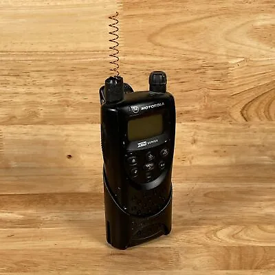 Motorola XTN Series XU2600 Black 2-Watt 6-Channels UHF 2-Way Radio Walkie Talkie • $39.99