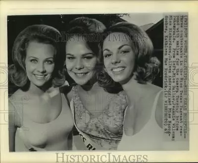 1967 Press Photo Three Miss Texas Pageant Hopefuls At Fort Worth Texas • $19.99