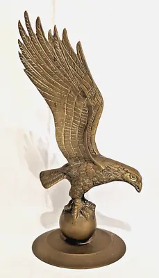 VTG 1984 Victronic Co. Holiday Gift Solid Brass Eagle Statue Perched On Ball 11  • $5.99