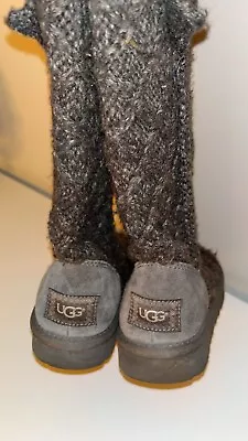 Uggs • $15