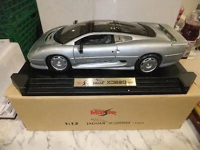 Maisto Jaguar XJ220 1992 1:12 Scale In Silver • £70