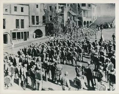 POLA NEGRI 1927 HOTEL IMPERIAL Vintage CANDID Paramount Studio Back Lot Photo • $14.95