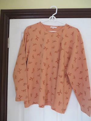 £3 • Buy Ladies Long Sleeved Top   Daxon  Orange/Peach Colour Size 26/28