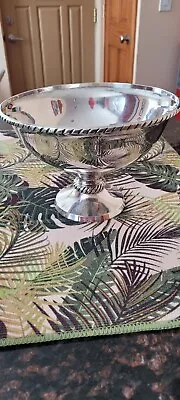 Vintage Pottery Barn Raised Pedestal Floating Candle Holder Bowl Silver Plated • $37.60