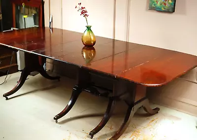 Vintage Mid-Century Modern Extendable Long Mahogany Dining Room Table ~ Amazing! • $1095