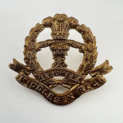 The Duke Of Cambridge's Own (Middlesex Regiment) British Military Cap Badge. • £8.50