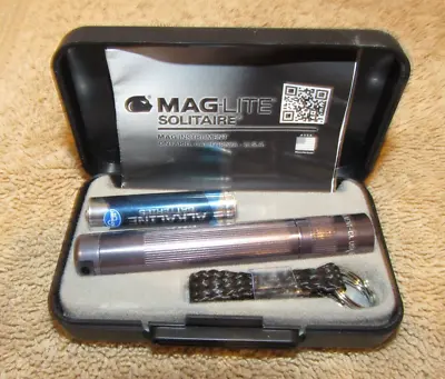 MagLite Solitaire Mini Keychain Flashlight In Presentation Box - Gray Silver • $9.99