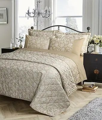 Kew Duvet Cover Set Luxury Jacquard Quilt Sets Double King Super King Bedding • £19.95