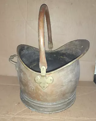 Vintage Copper & Brass Hammered Coal/wood Scuttle    (cb) • £18