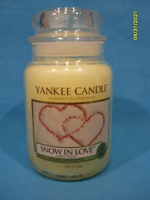 Yankee Candle Snow In Love Large 22 Oz. Single Wick Housewarmer Jar *NEW* • £38.55
