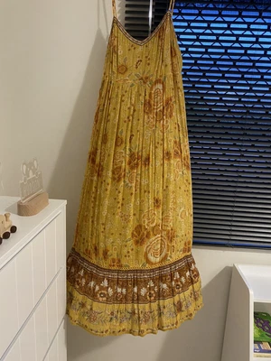 $180 • Buy Spell And The Gypsy Xxl