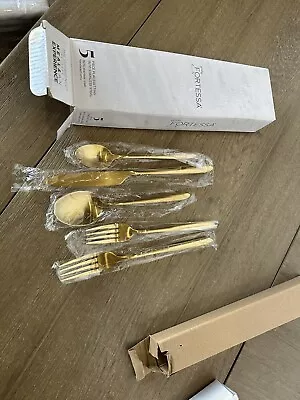 Fortessa Velo Flatware 5 Piece Setting Brushed Gold • $29