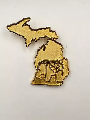 Vintage Gold Colored Michigan State Bear Lapel Pin Brooch • $11.20