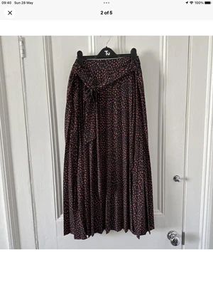 £12.50 • Buy Topshop Polka Dot Midi Skirt Size 16