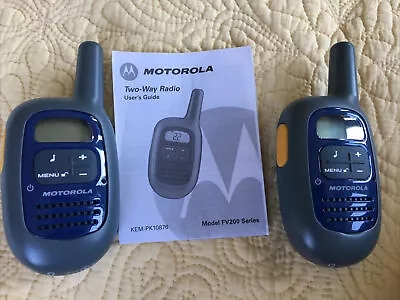 Motorola Fv200 Talkabout Frs/gmrs 2 Way Radios • $25