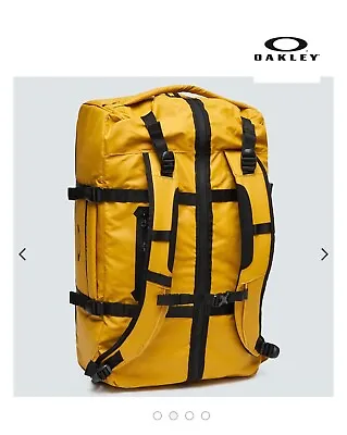 NEW OAKLEY UTILITY BIG DUFFLE BAG RC Yellow $165 Retail. • $75