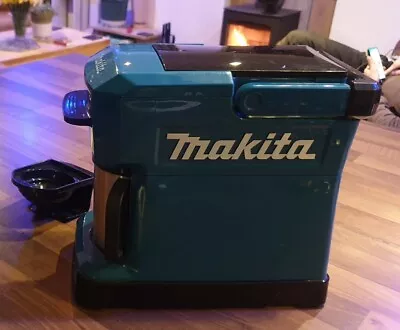 Makita DCM501 Cordless Coffee Machine 10.8v14.4v& 18V W Cup No Battery Included • £30