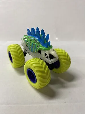 $11.99 • Buy Hot Wheels Monster Jam 4x4 Die Cast Monster Truck 1:64 Dino Truck