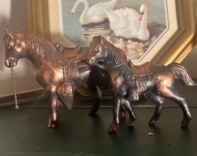 Set Of 2 Vintage Metal Horse Figures   • $6.50